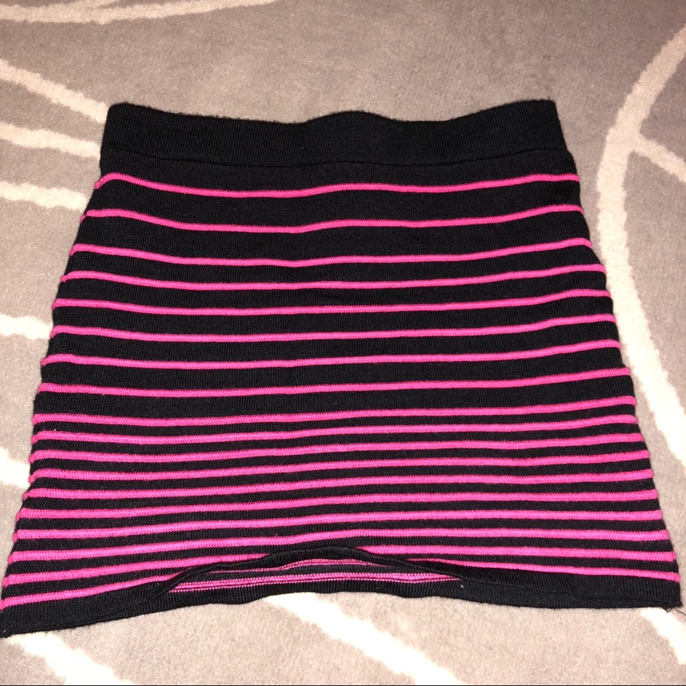 Forever 21 Pink and Black Night Out Skirt